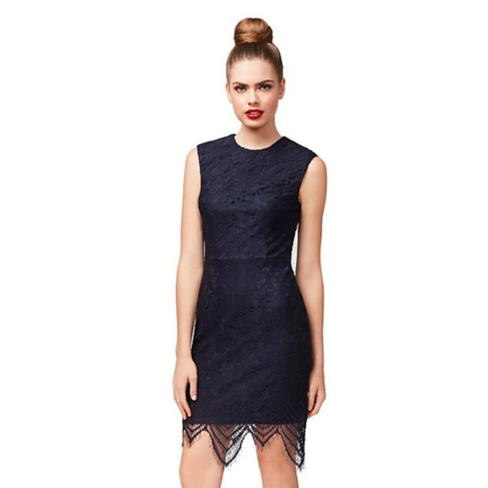 Lace Sleeveless Sheath Dress ~ Scalloped Hem ~ Navy ~ Betsy Johnson ~ Size 6